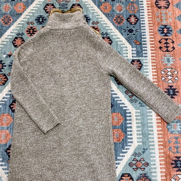 Women’s Zara Knit Coat/Cardigan, Fur Collar Sz M - Picture 3 of 5
